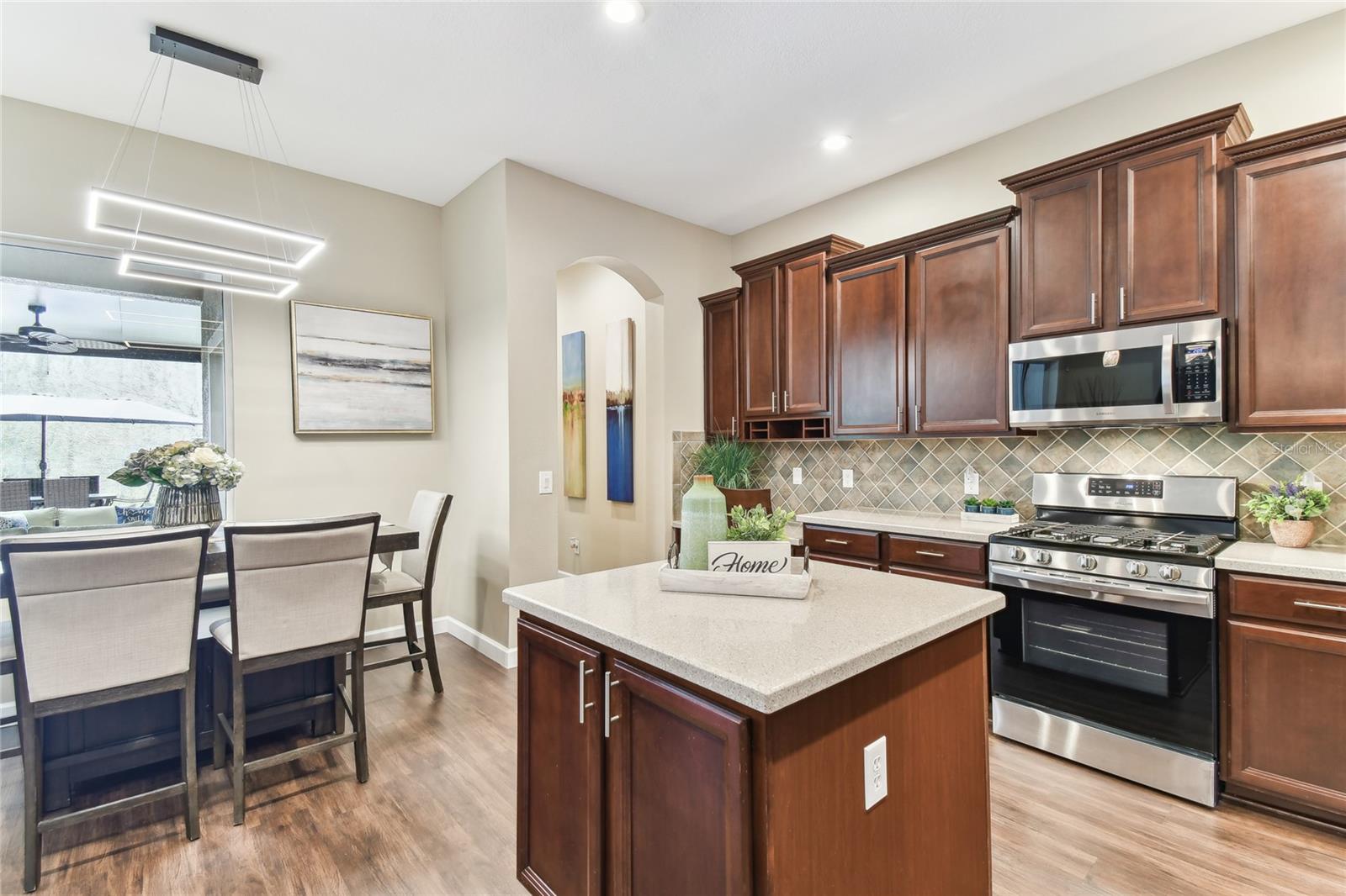 8837 GARDEN PARTY DR, LAND O LAKES, FL, 34637