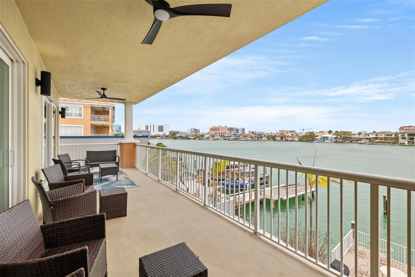 706 BAYWAY BLVD #301, CLEARWATER BEACH, FL, 33767