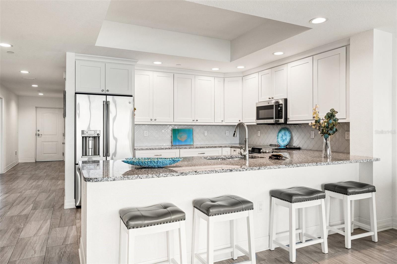 706 BAYWAY BLVD #301, CLEARWATER BEACH, FL, 33767