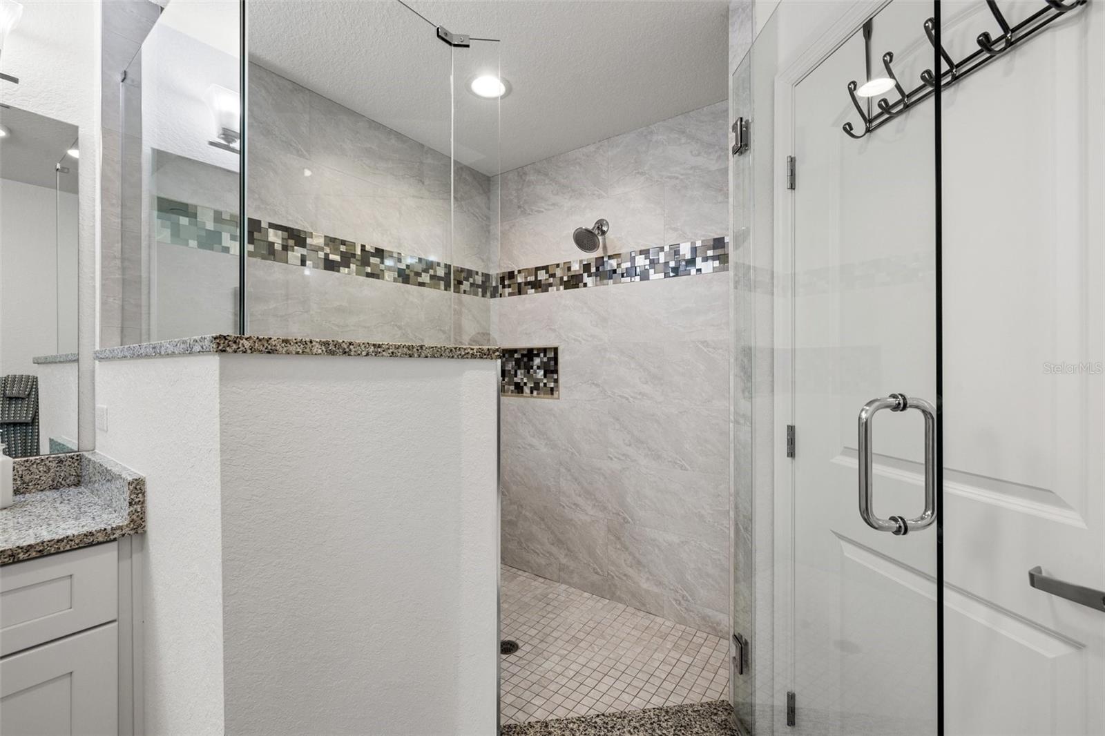 706 BAYWAY BLVD #301, CLEARWATER BEACH, FL, 33767