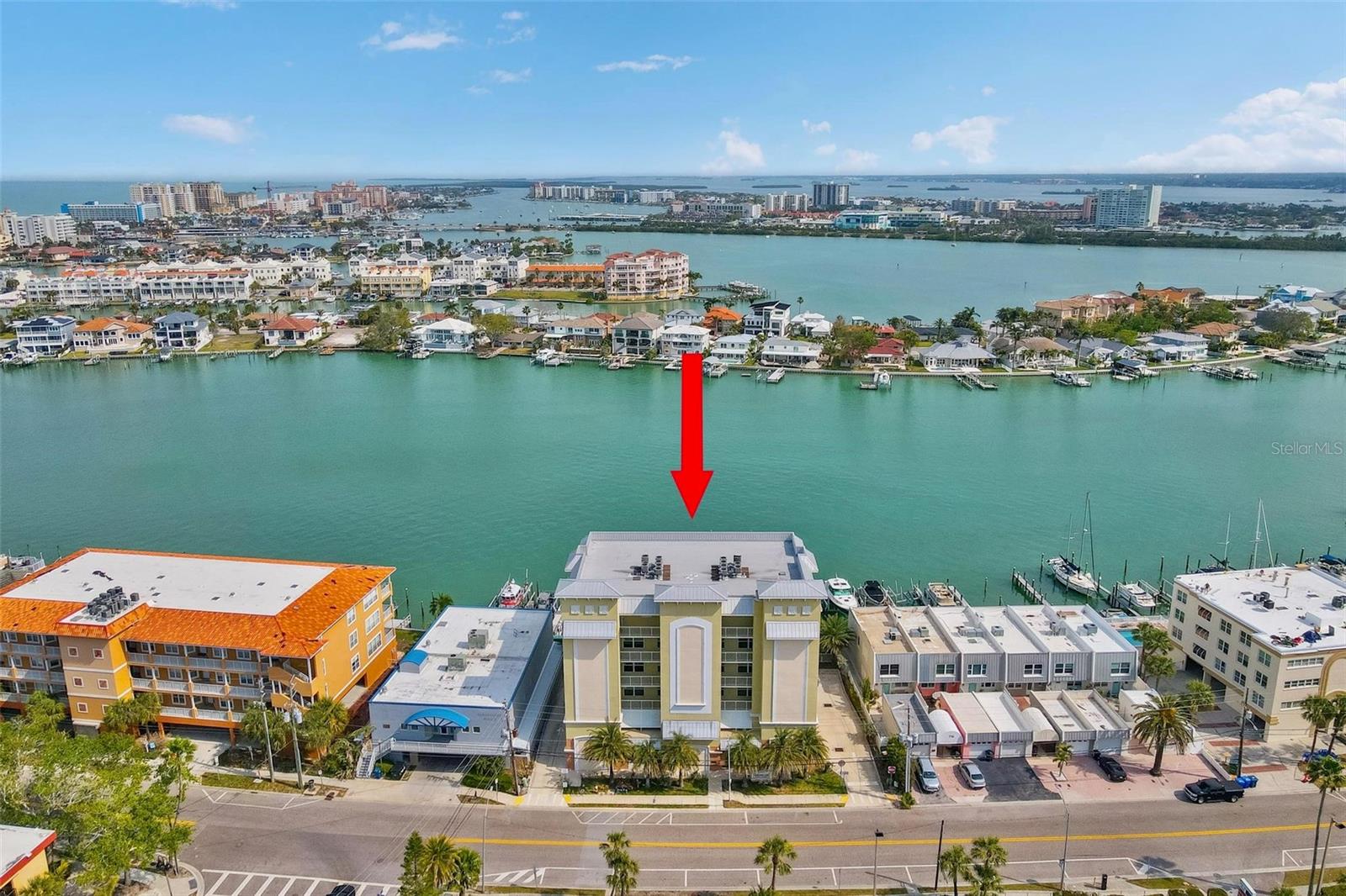706 BAYWAY BLVD #301, CLEARWATER BEACH, FL, 33767