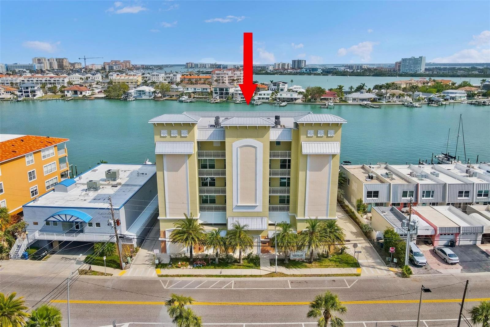 706 BAYWAY BLVD #301, CLEARWATER BEACH, FL, 33767