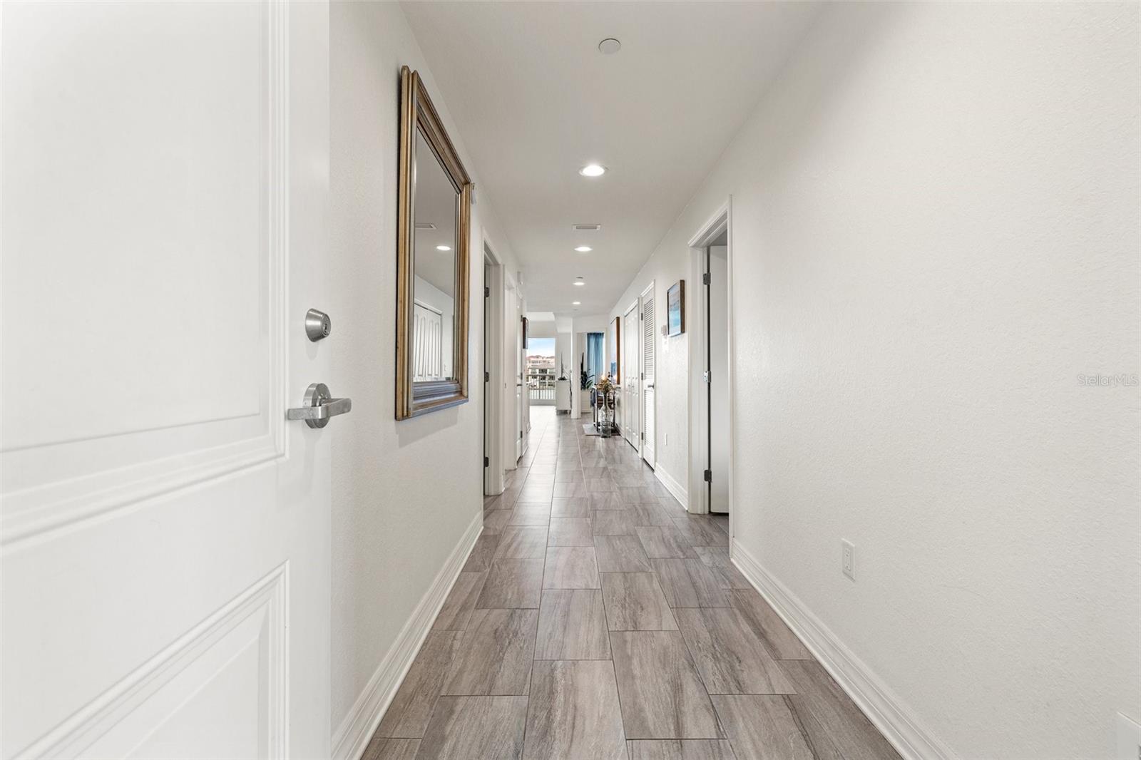 706 BAYWAY BLVD #301, CLEARWATER BEACH, FL, 33767