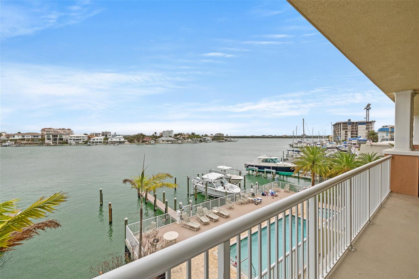 706 BAYWAY BLVD #301, CLEARWATER BEACH, FL, 33767
