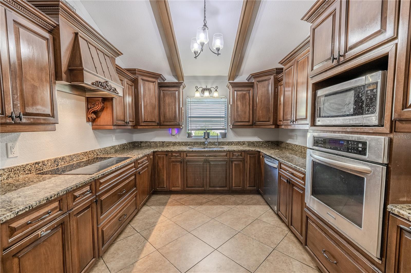 10100 GROVE DR, PORT RICHEY, FL, 34668
