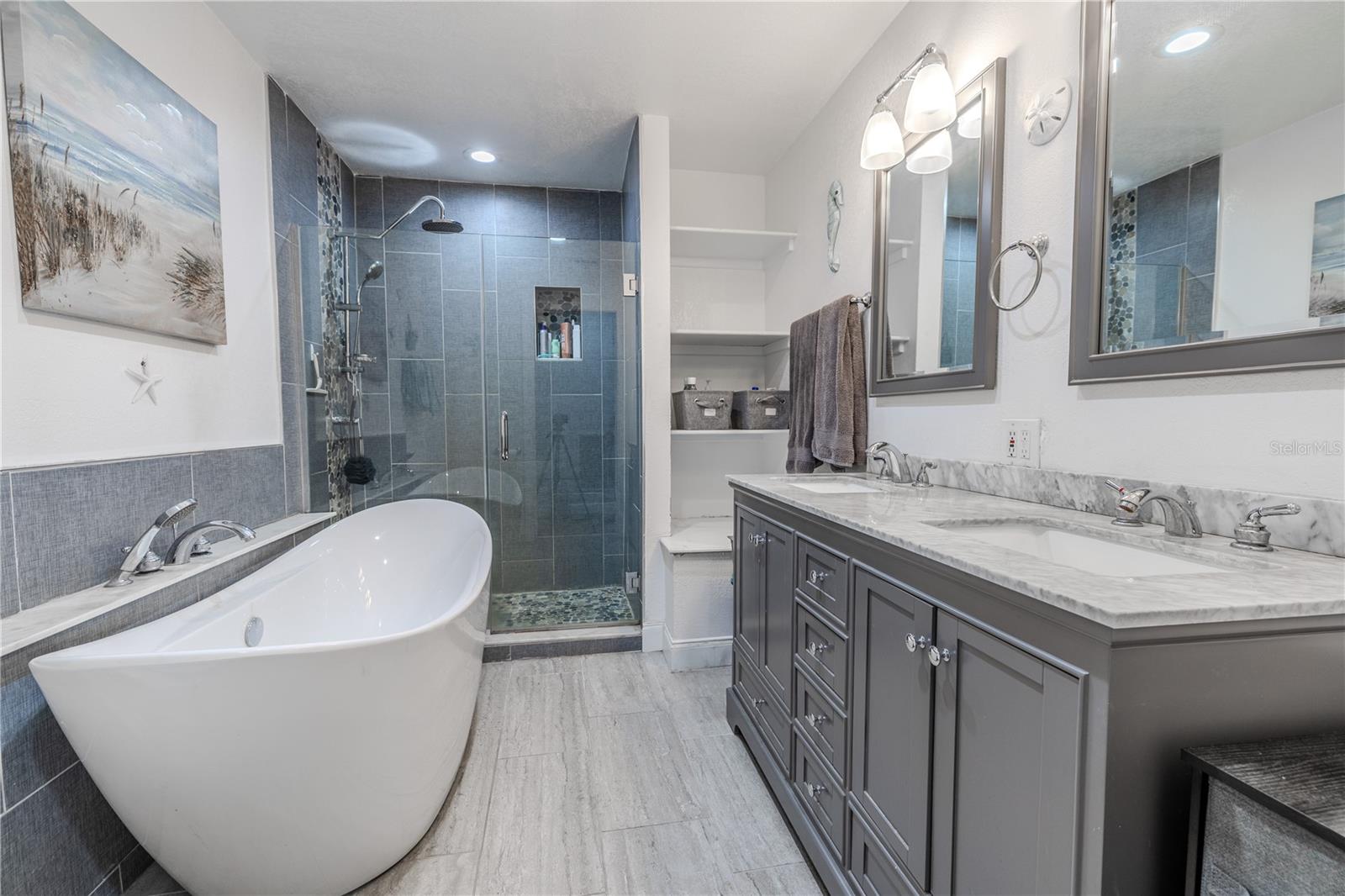 10100 GROVE DR, PORT RICHEY, FL, 34668