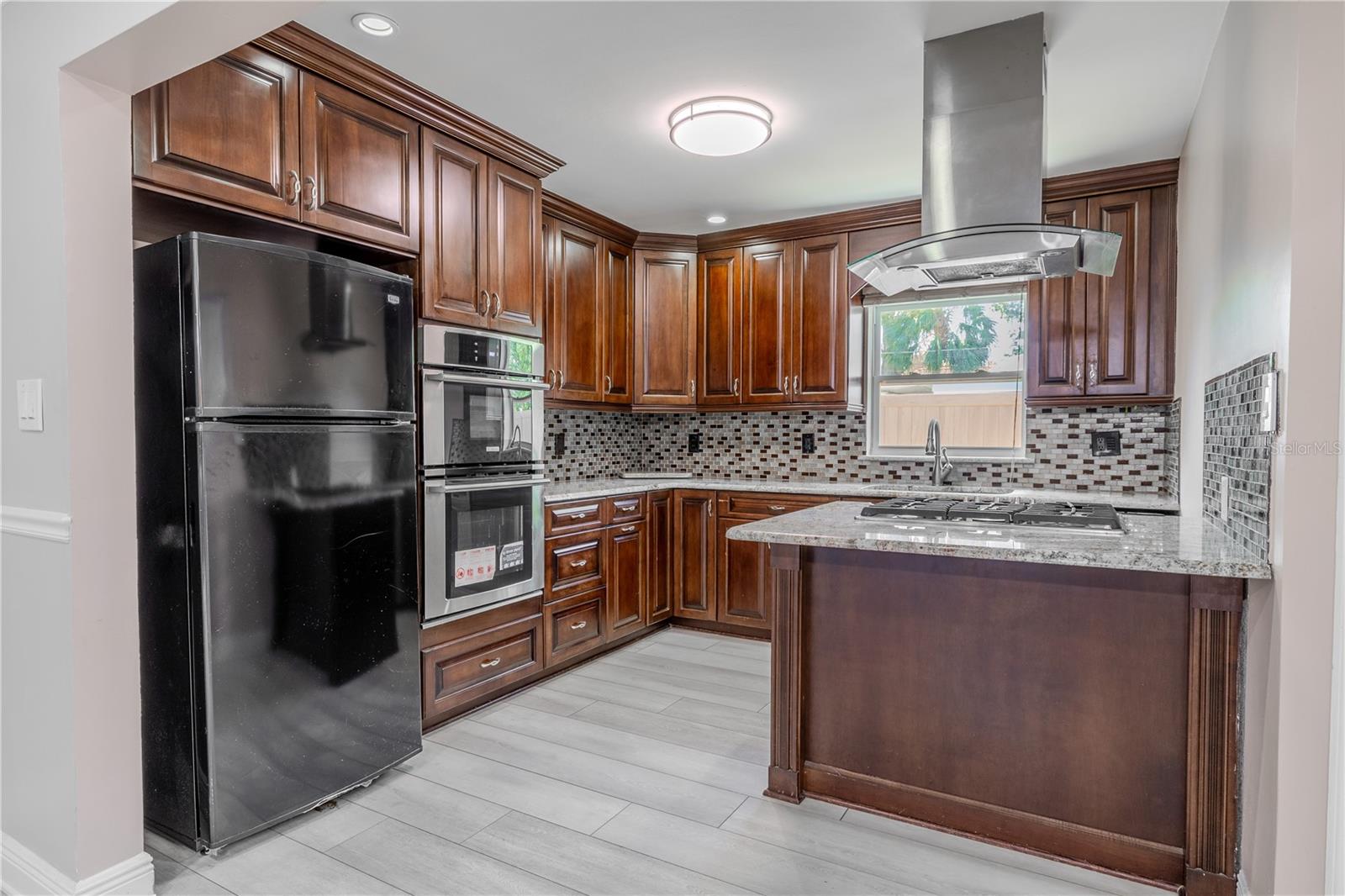 2121 PARK ST N, ST PETERSBURG, FL, 33710