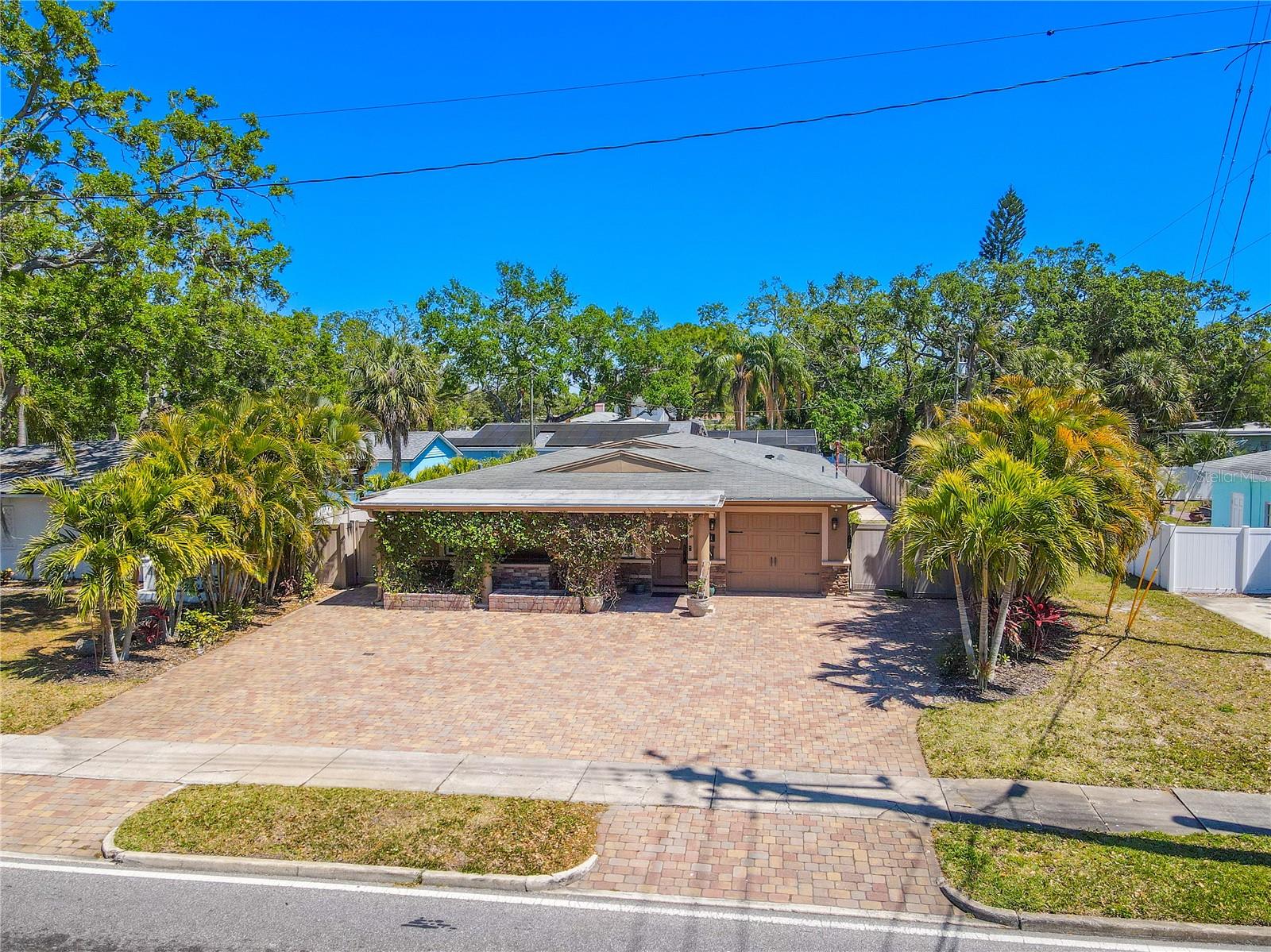 2121 PARK ST N, ST PETERSBURG, FL, 33710