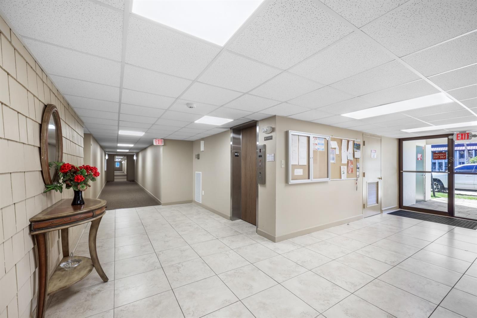 2300 AARON ST #106, PORT CHARLOTTE, FL, 33952