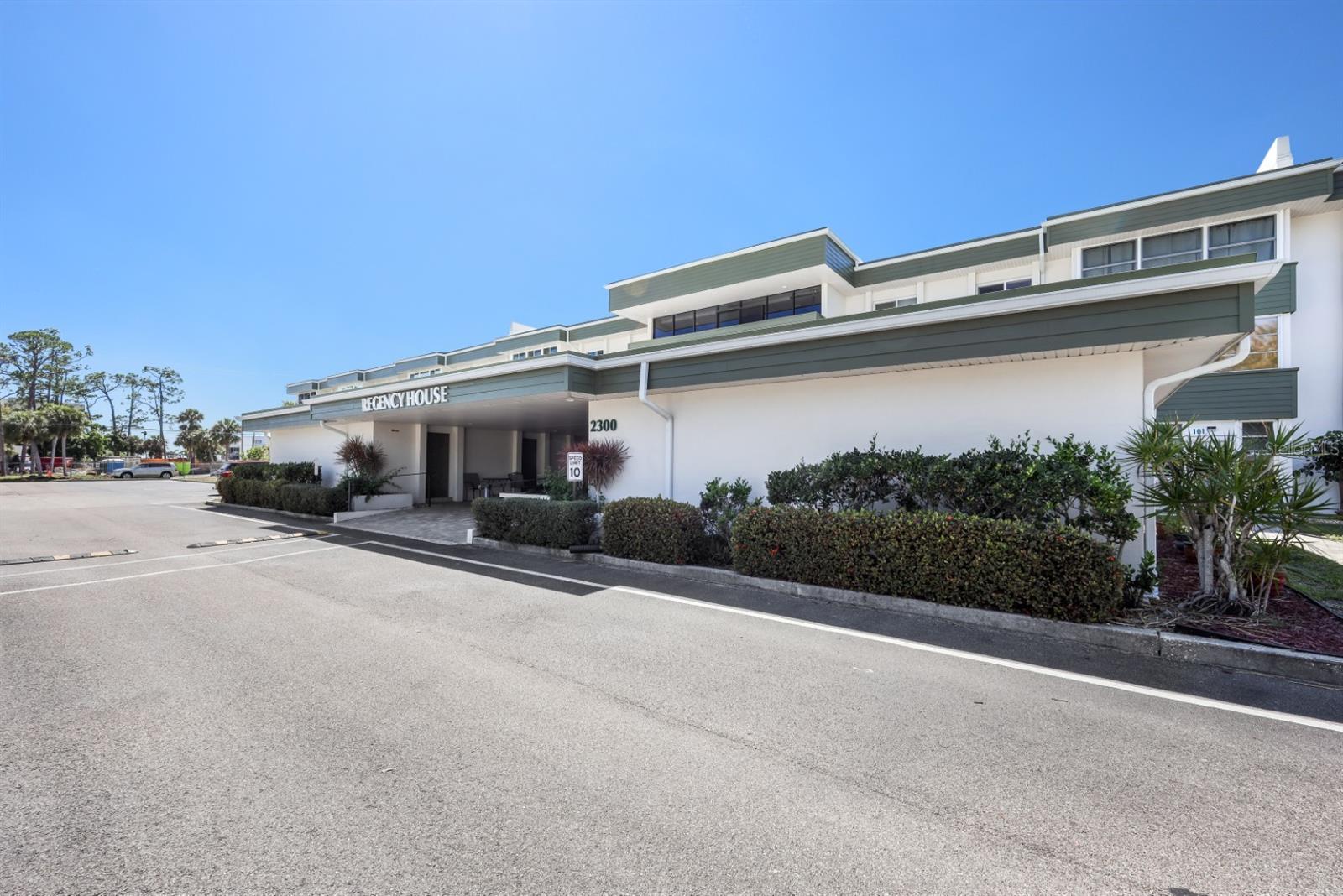 2300 AARON ST #106, PORT CHARLOTTE, FL, 33952