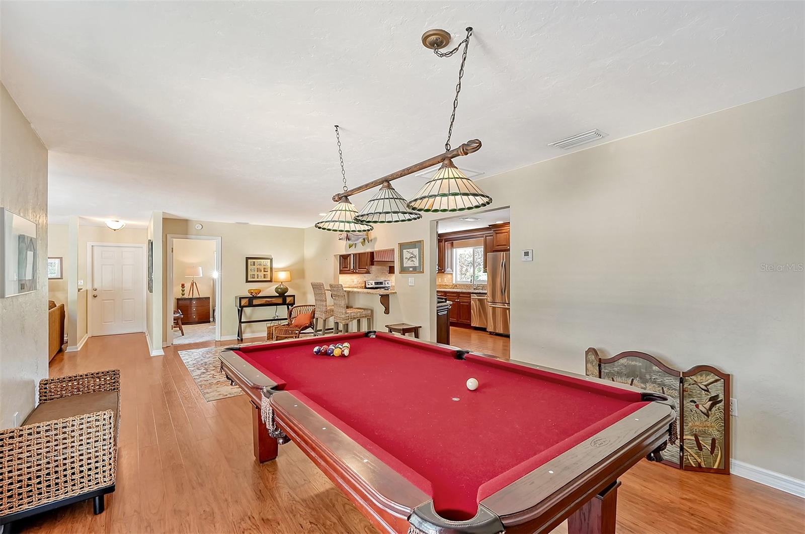 1833 SANDALWOOD DR, SARASOTA, FL, 34231