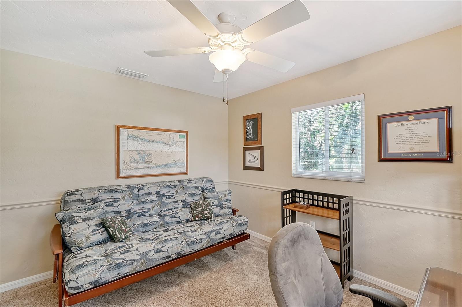 1833 SANDALWOOD DR, SARASOTA, FL, 34231