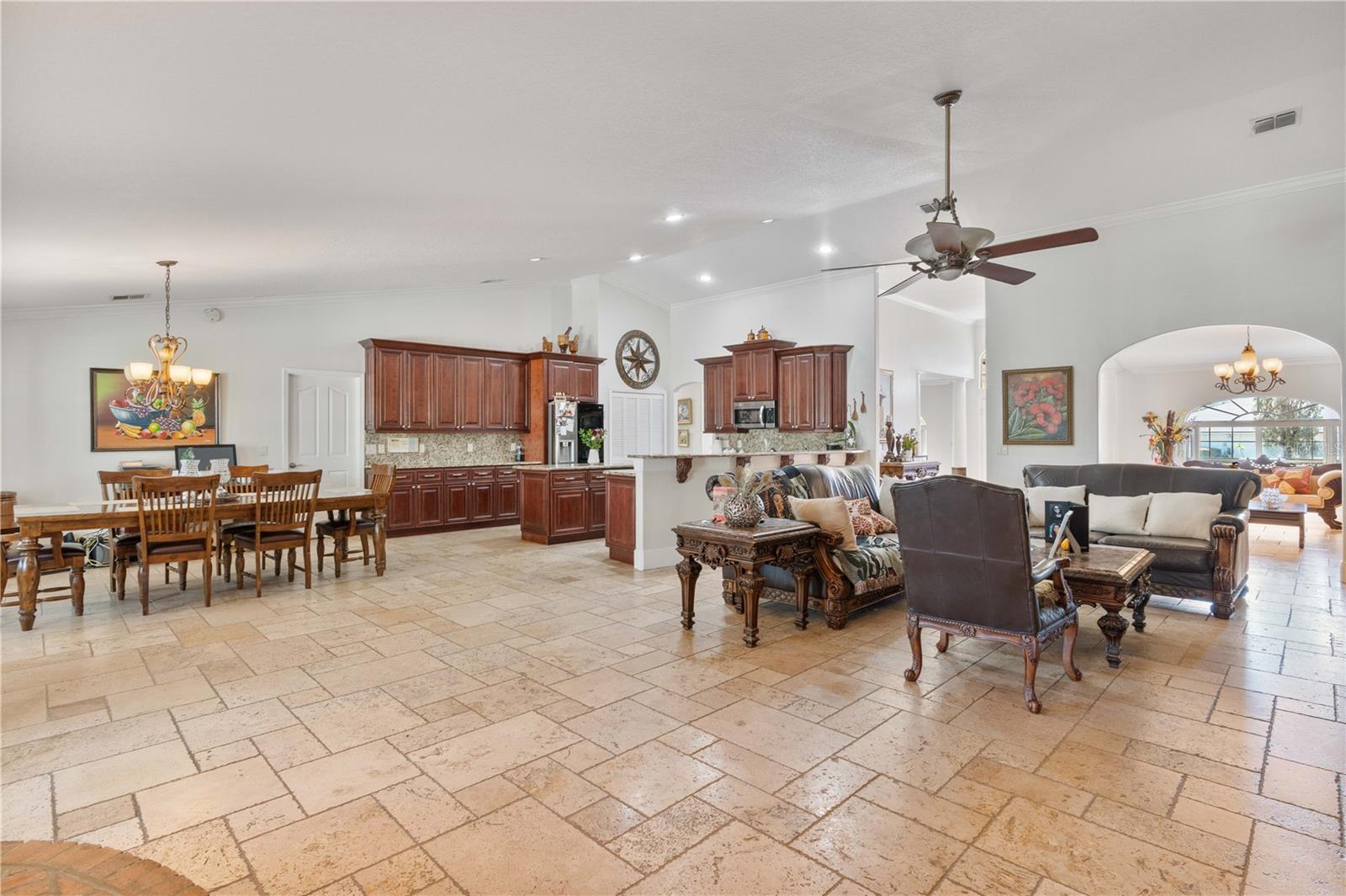 1058 W SEAGATE DR, DELTONA, FL, 32725