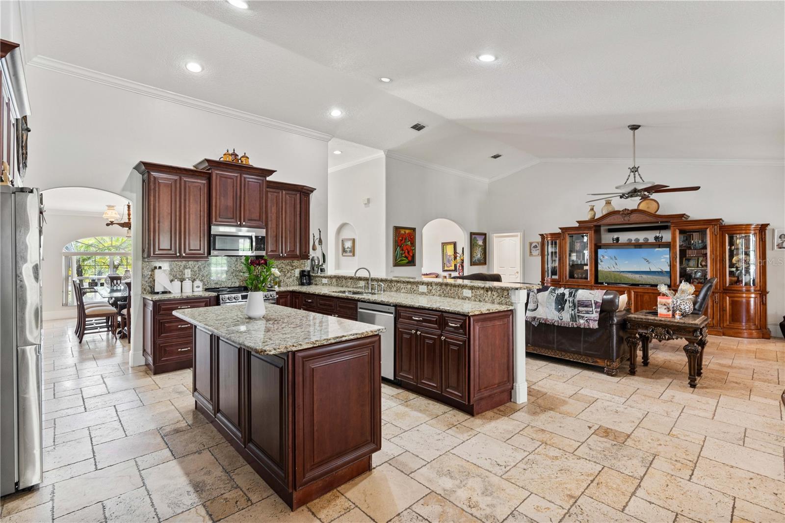1058 W SEAGATE DR, DELTONA, FL, 32725