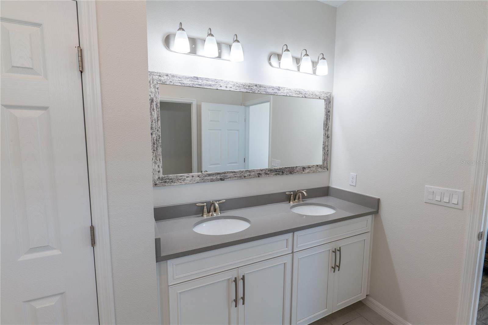 13233 LAKE YALE VIEW LOOP, GRAND ISLAND, FL, 32735