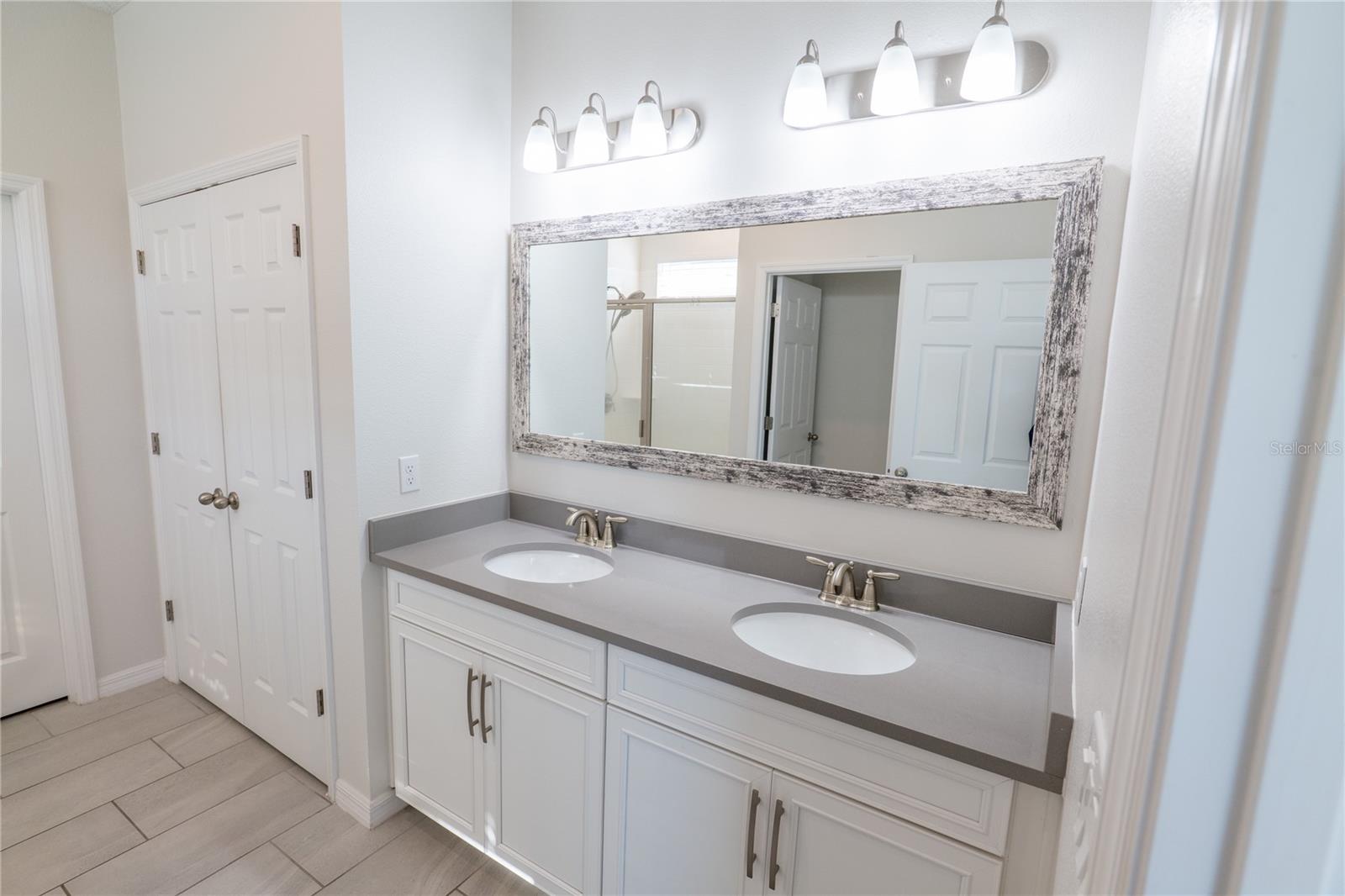 13233 LAKE YALE VIEW LOOP, GRAND ISLAND, FL, 32735