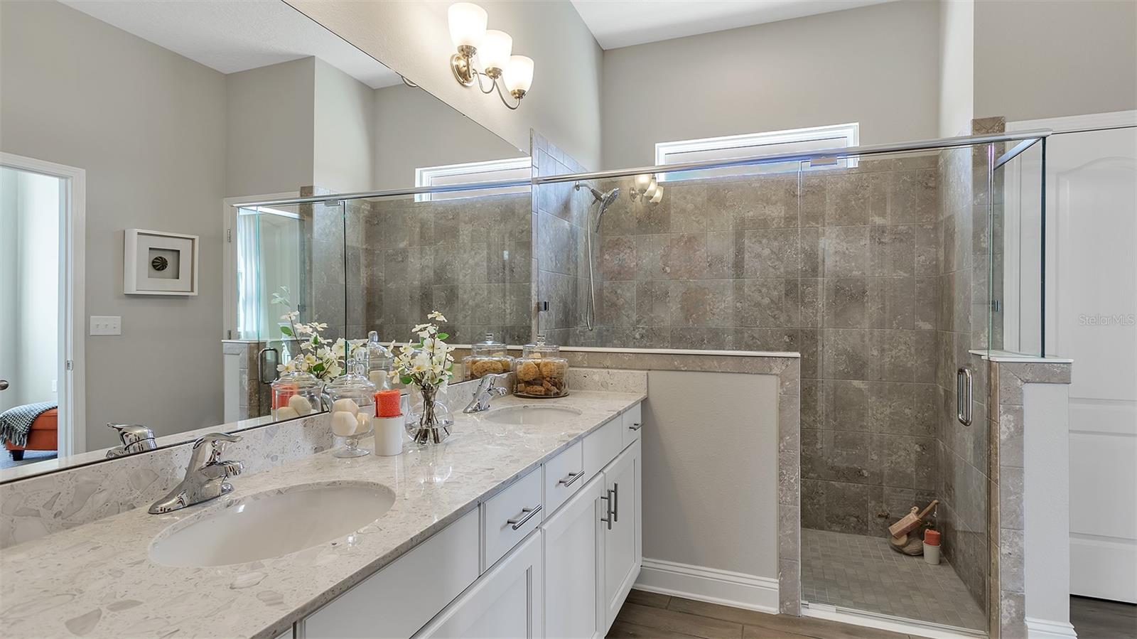 2 SUMMERWOOD RD N, PALM COAST, FL, 32137