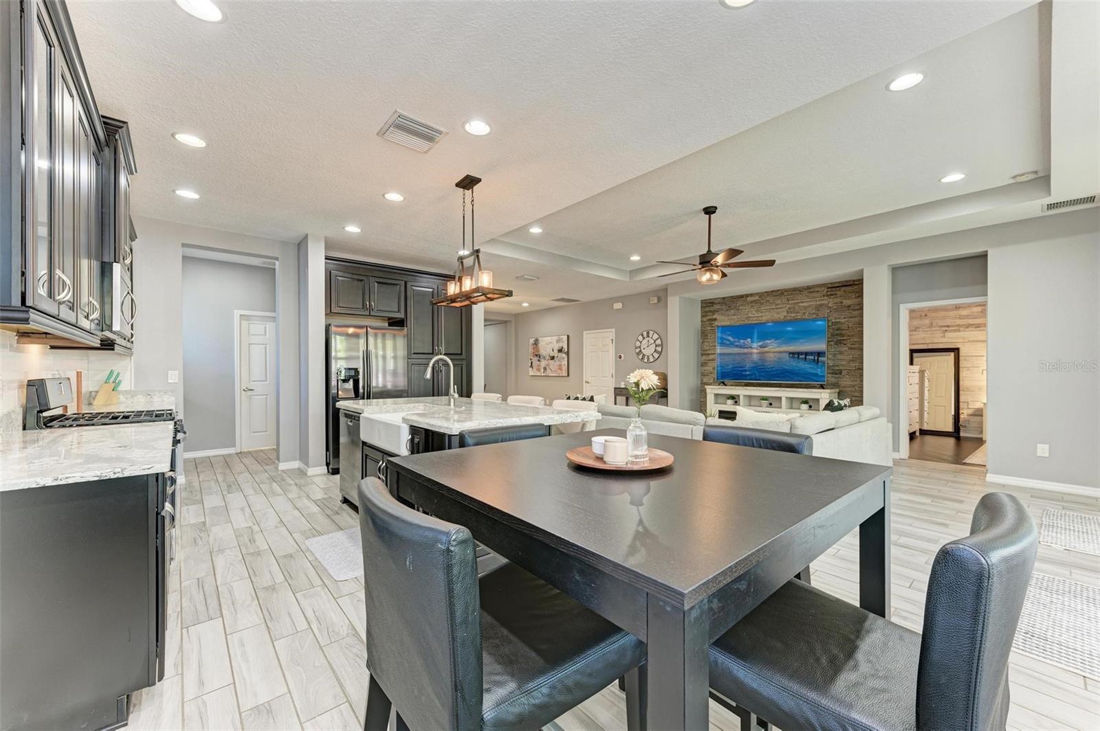 205 SHELL CREEK CT, APOLLO BEACH, FL, 33572