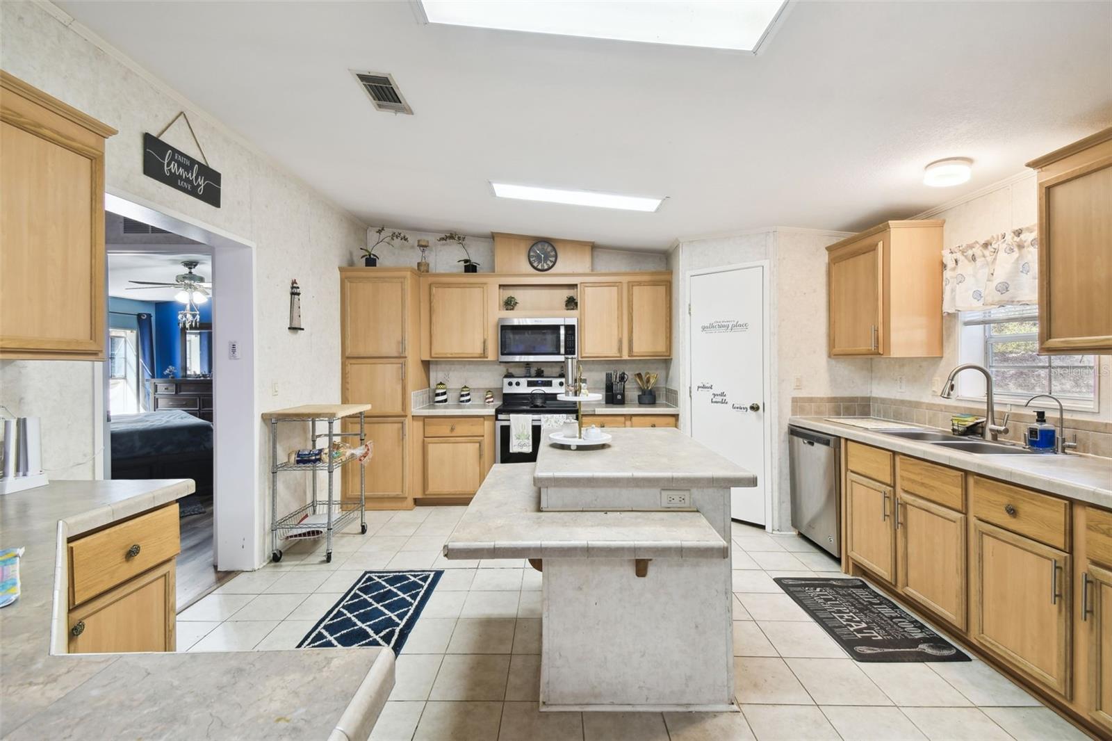6515 W GRANT ST, HOMOSASSA, FL, 34448