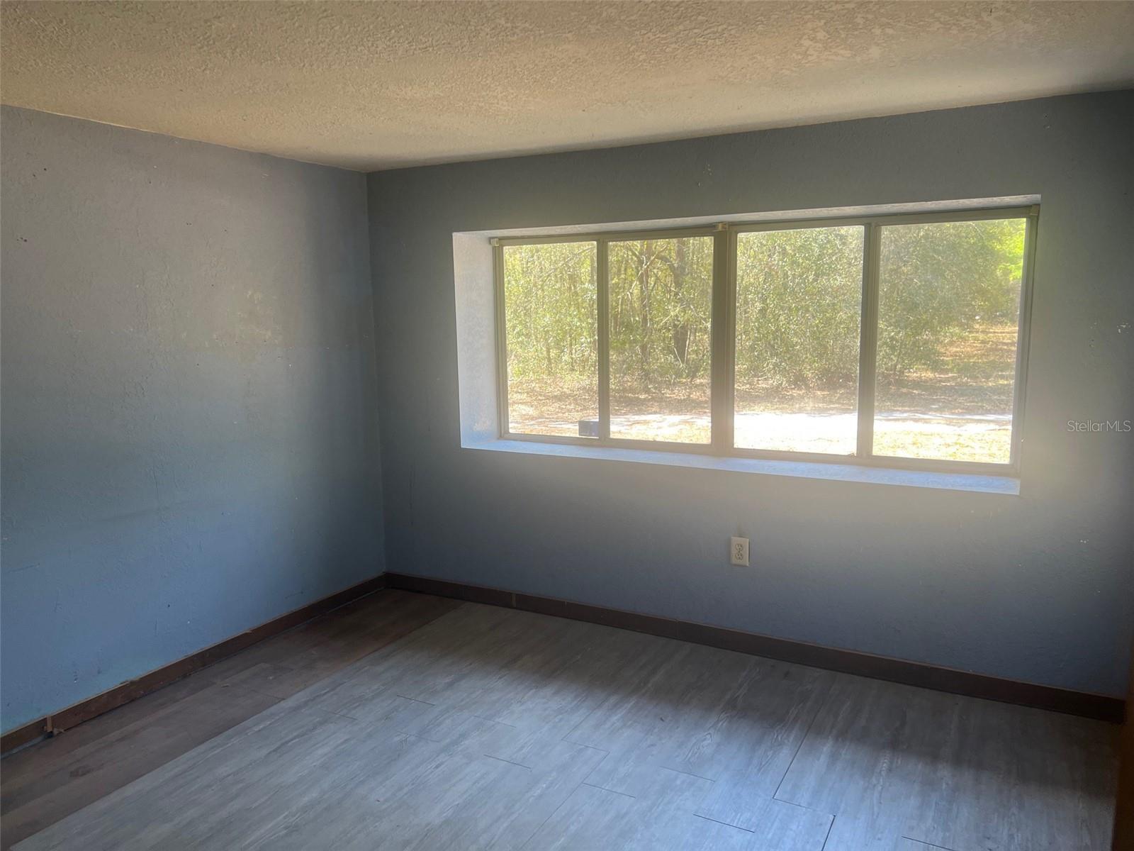 11372 E HIGHWAY 25, OCKLAWAHA, FL, 32179