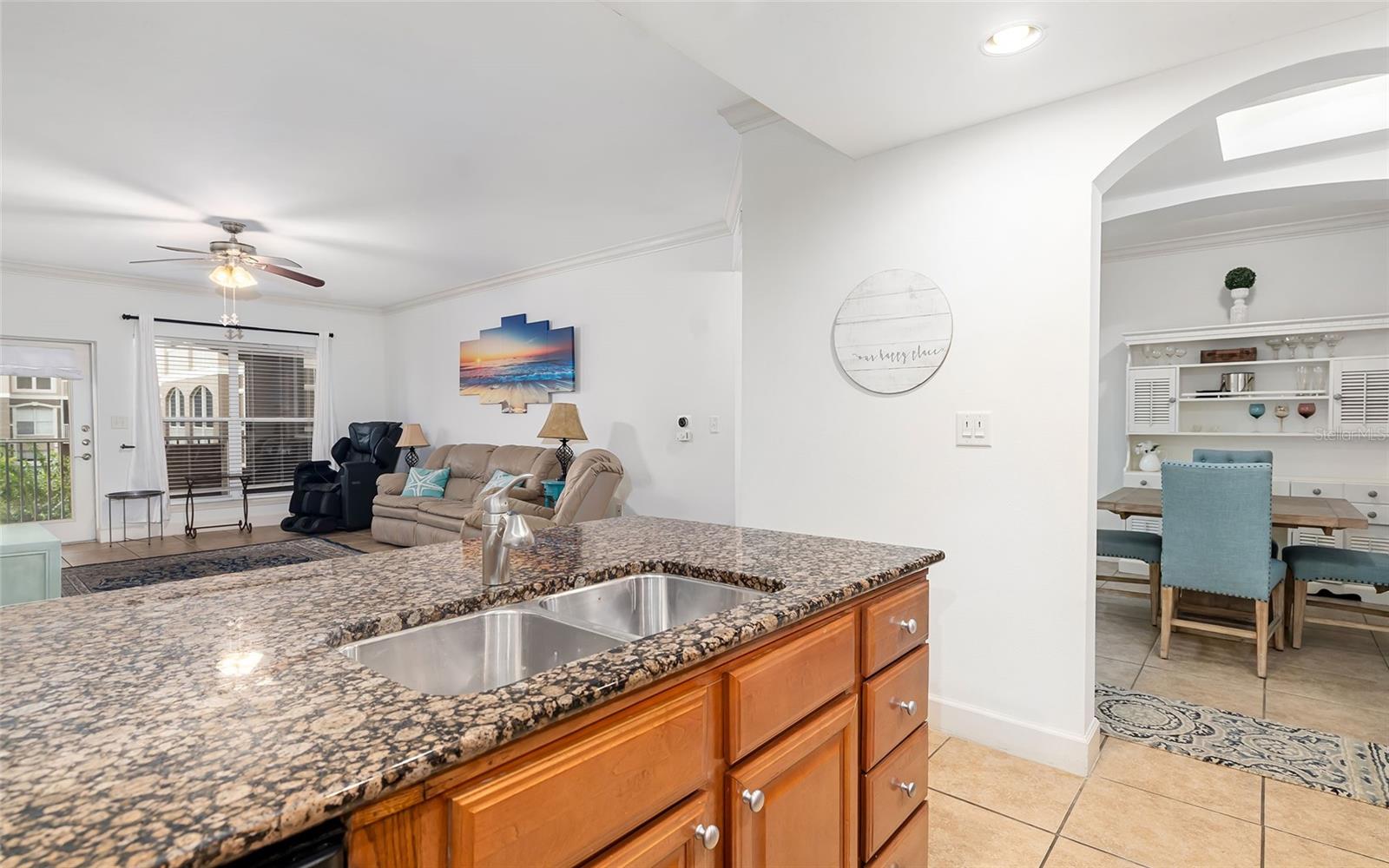 808 3RD AVE W #205, BRADENTON, FL, 34205