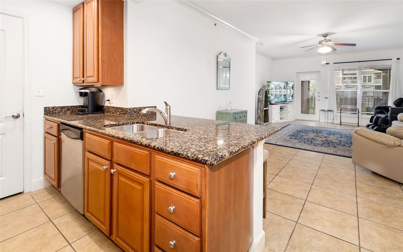 808 3RD AVE W #205, BRADENTON, FL, 34205