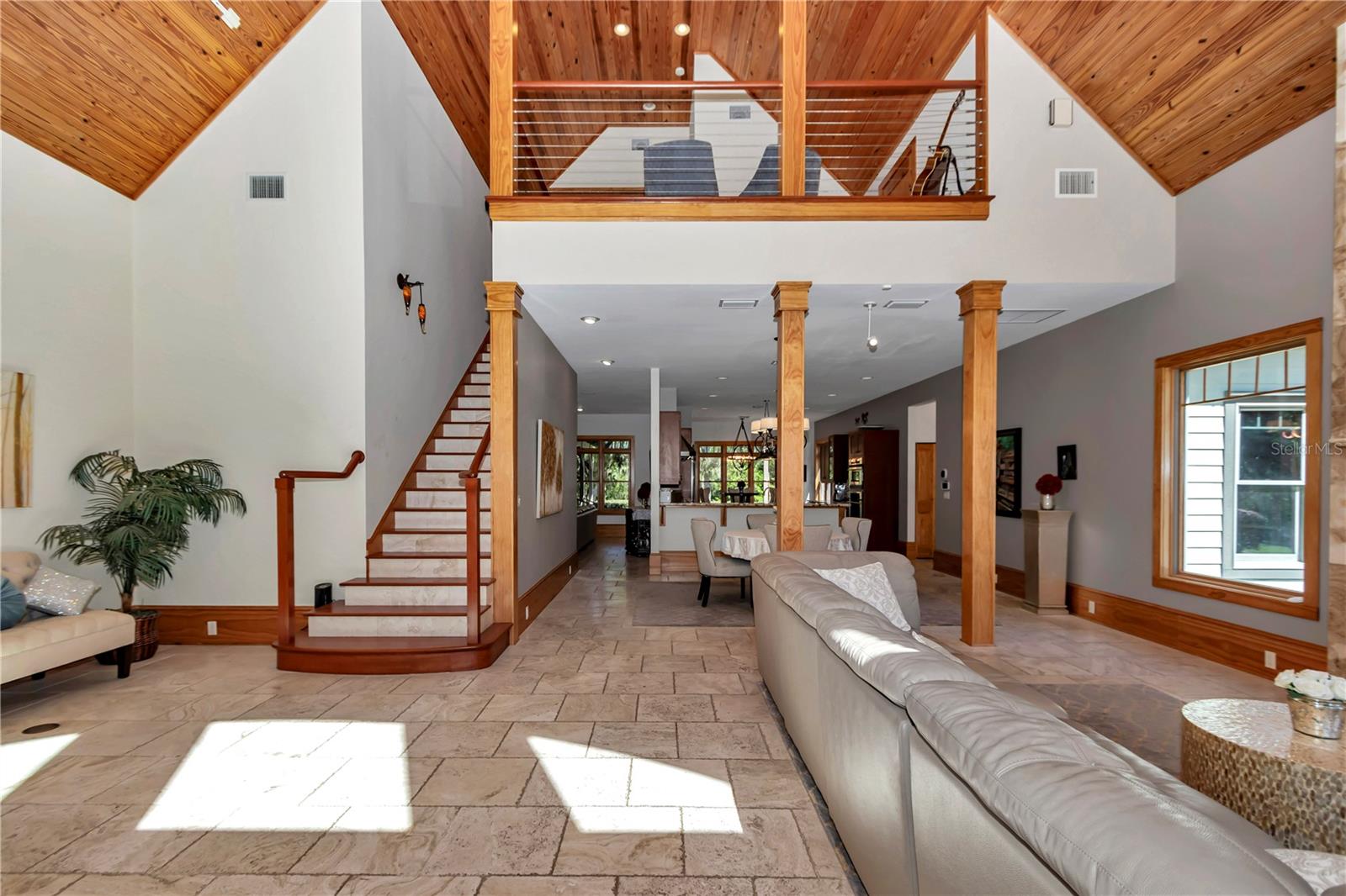 OM697211 Property Photo