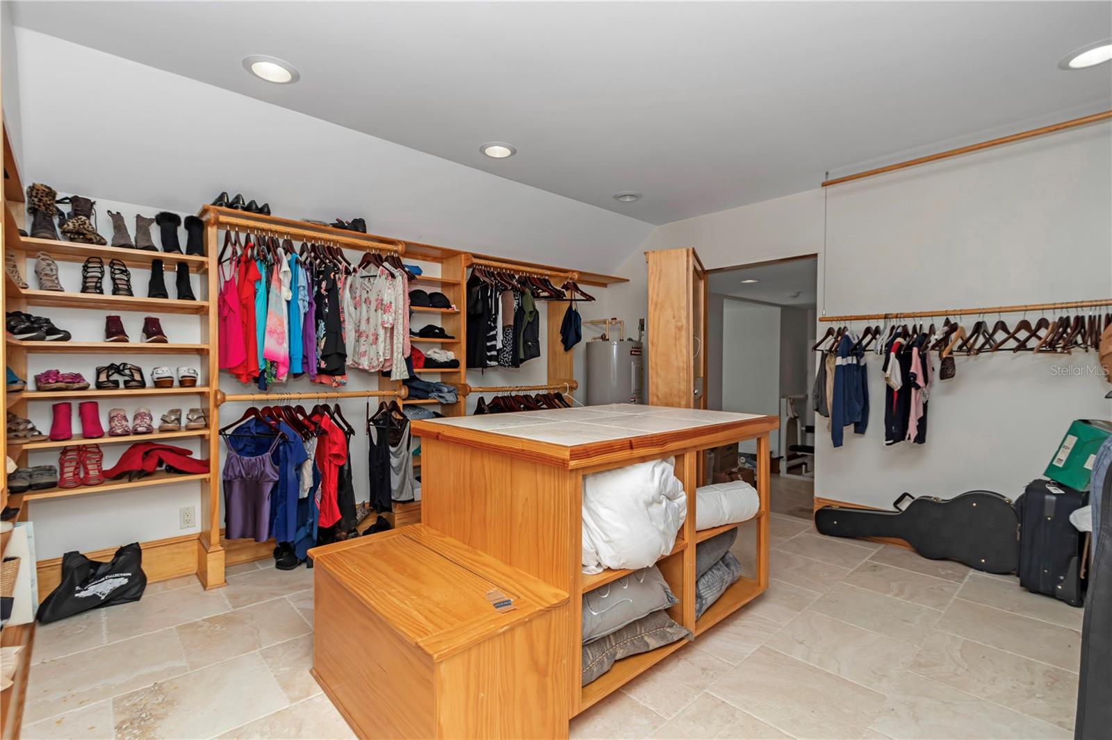 OM697211 Property Photo