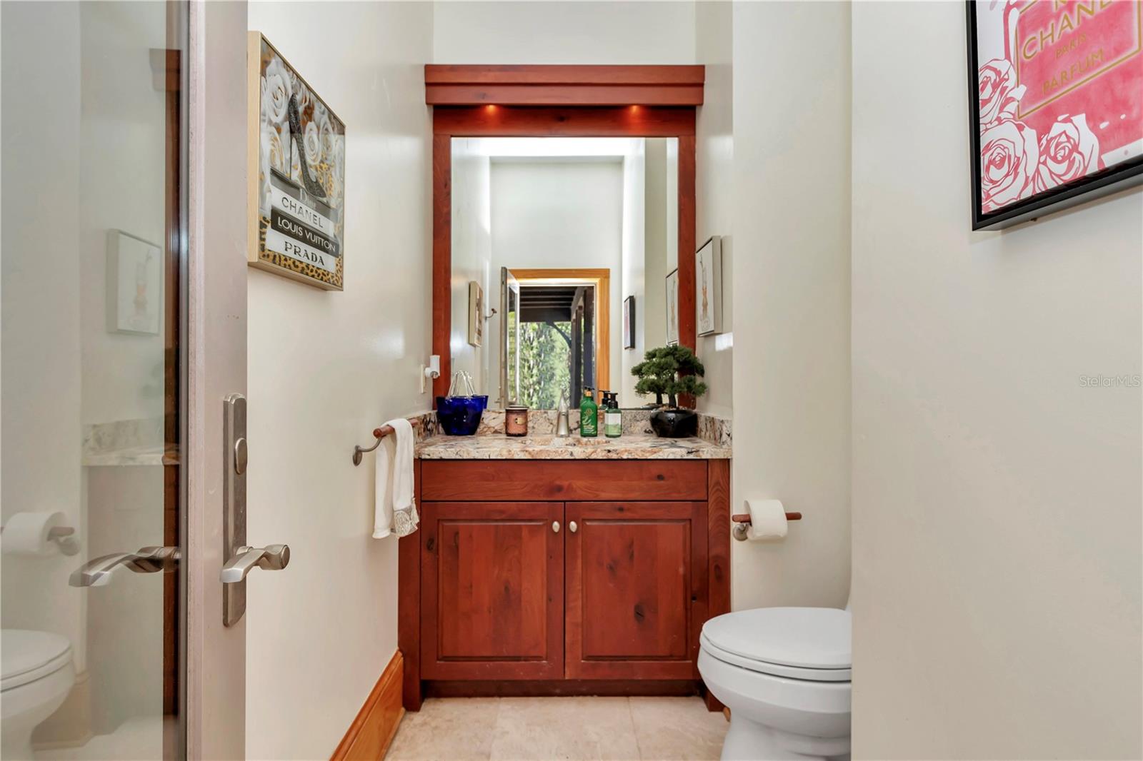 OM697211 Property Photo