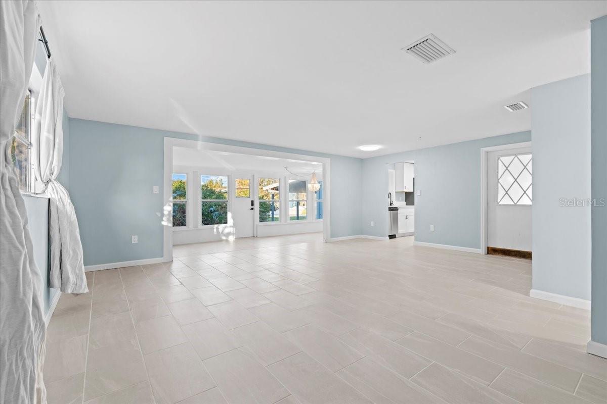 146 FRANCIS DR NE, PORT CHARLOTTE, FL, 33952