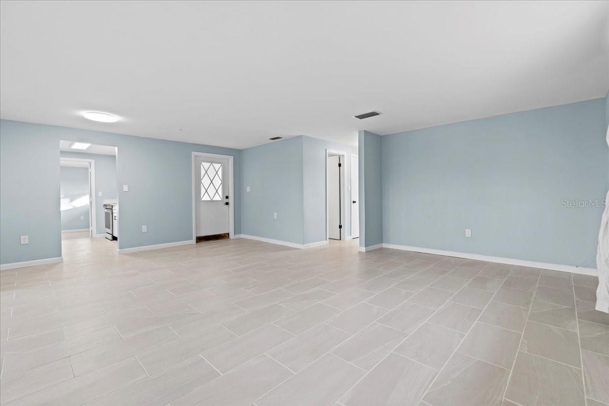 146 FRANCIS DR NE, PORT CHARLOTTE, FL, 33952