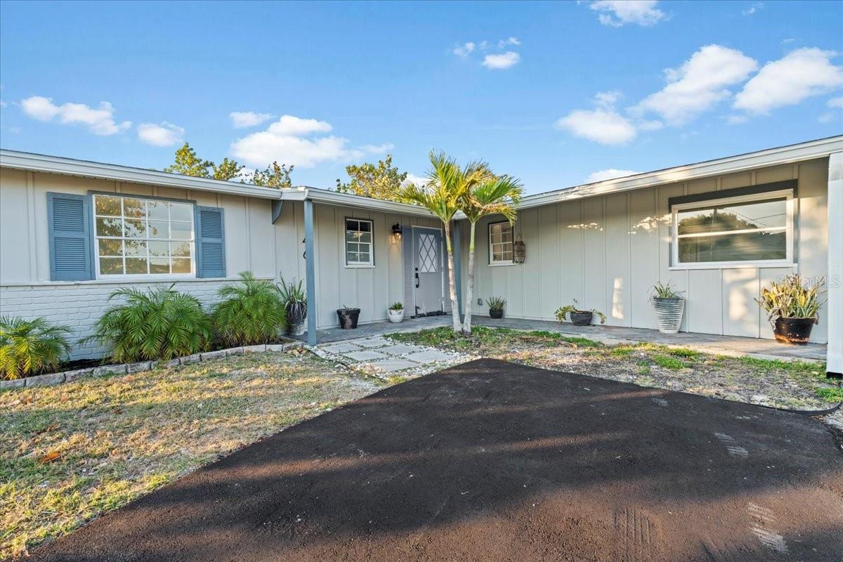 146 FRANCIS DR NE, PORT CHARLOTTE, FL, 33952