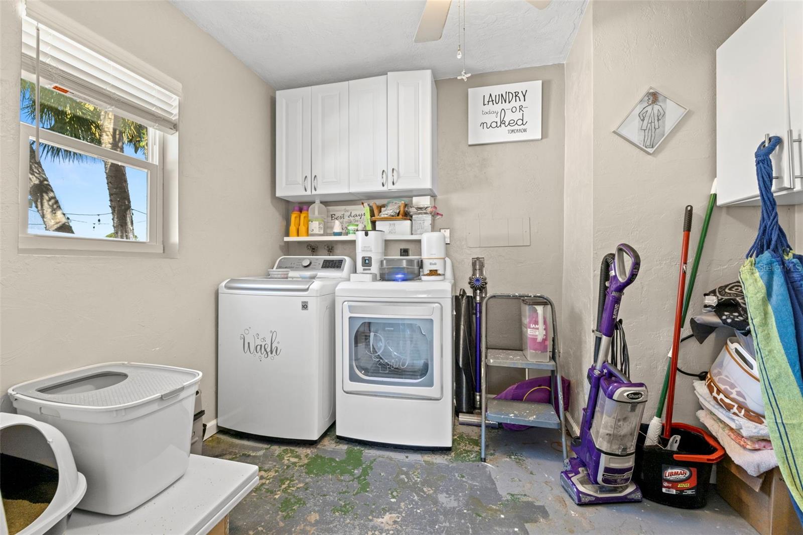 223 94TH AVE NE, ST PETERSBURG, FL, 33702