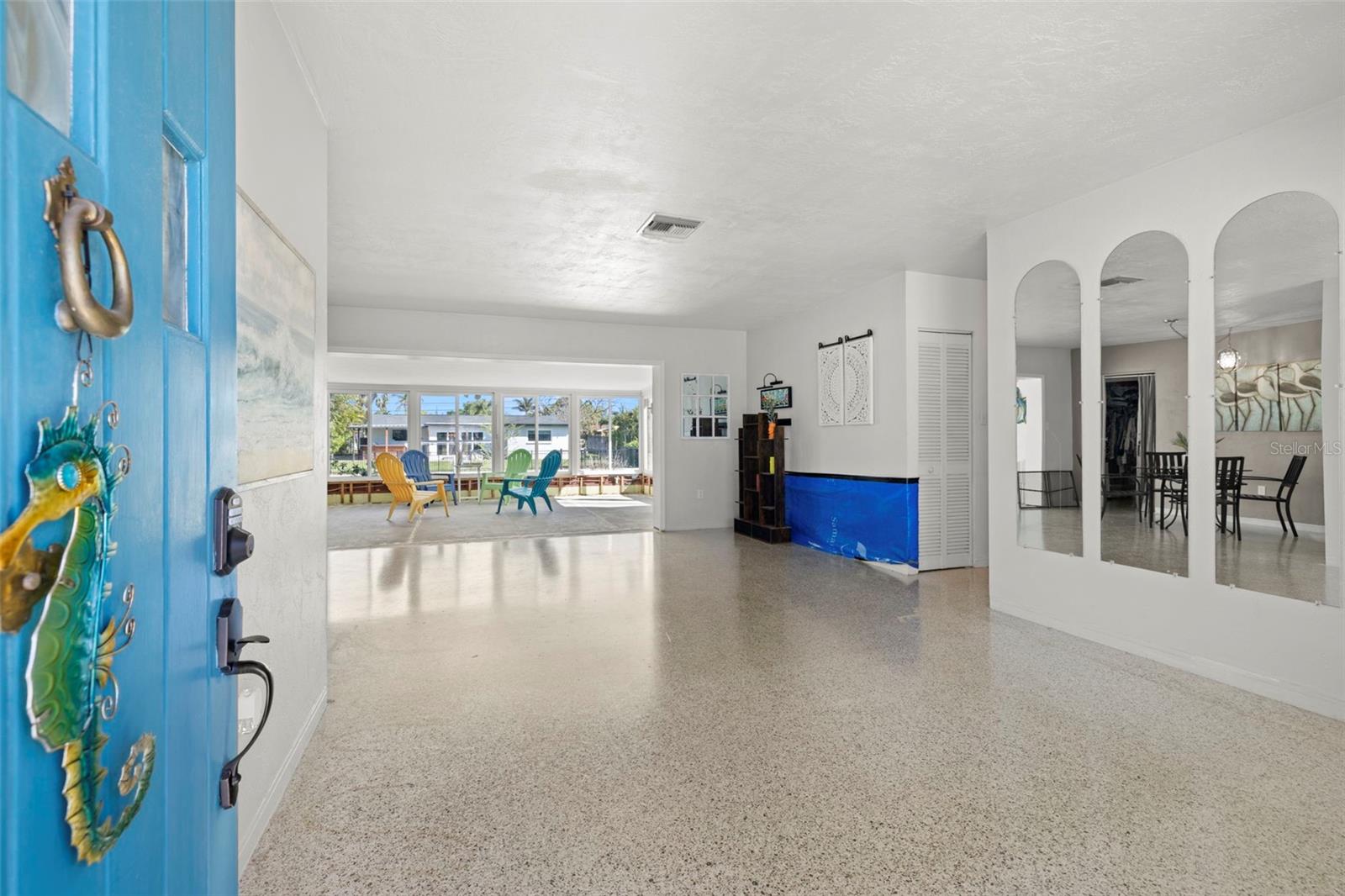 223 94TH AVE NE, ST PETERSBURG, FL, 33702