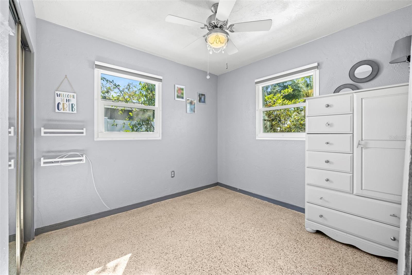 223 94TH AVE NE, ST PETERSBURG, FL, 33702