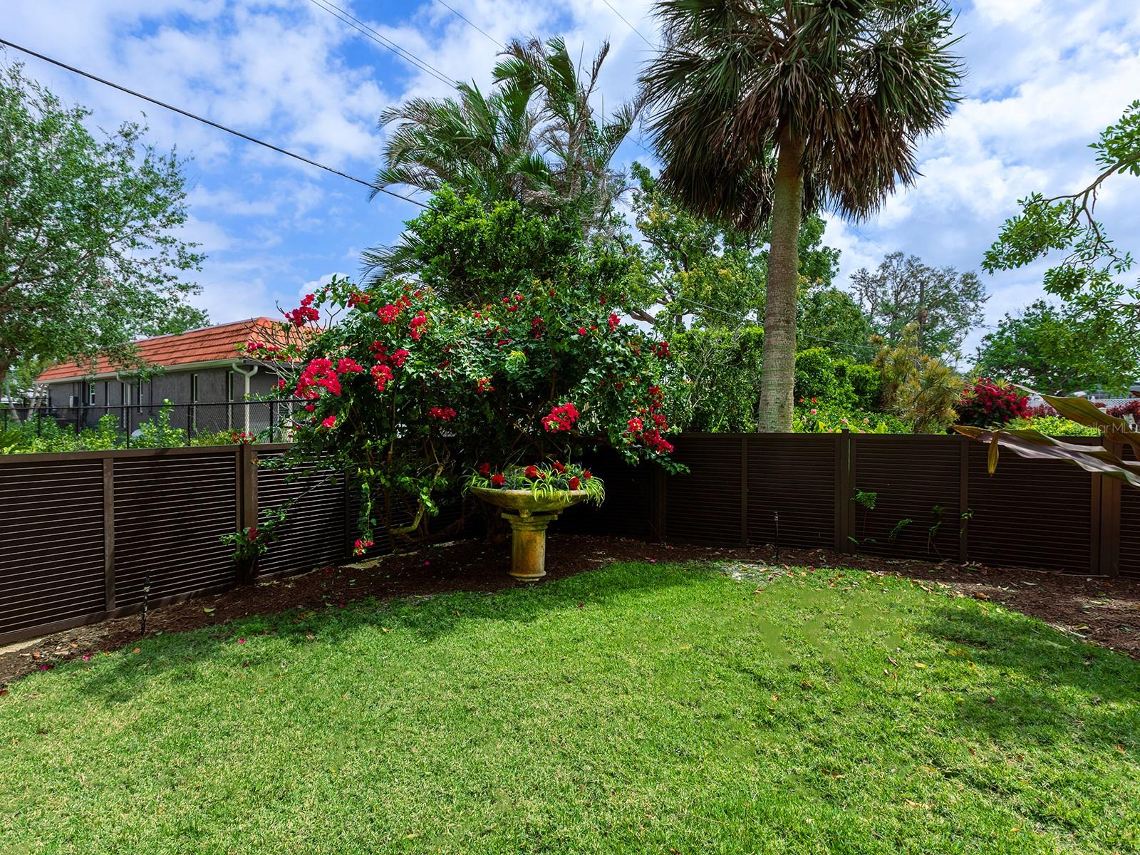 N6137807 Property Photo