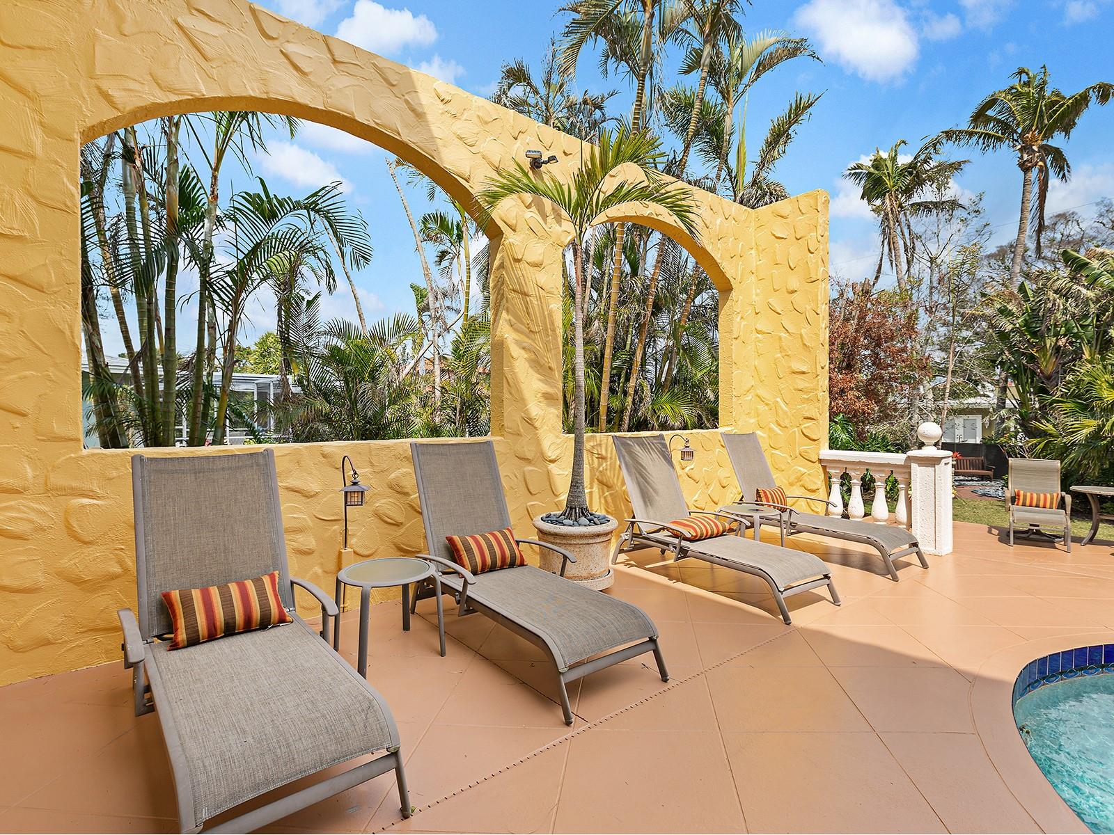 N6137807 Property Photo