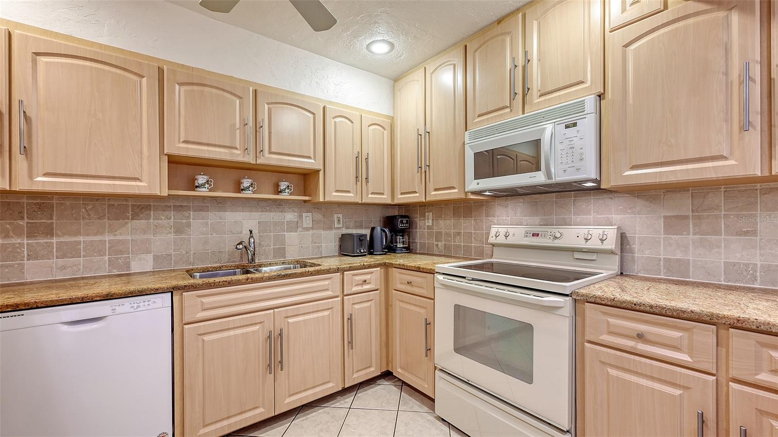 1633 BOATHOUSE CIR #HA132, SARASOTA, FL, 34231