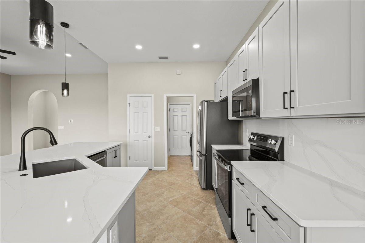 13352 CREEKSIDE LN, PORT CHARLOTTE, FL, 33953