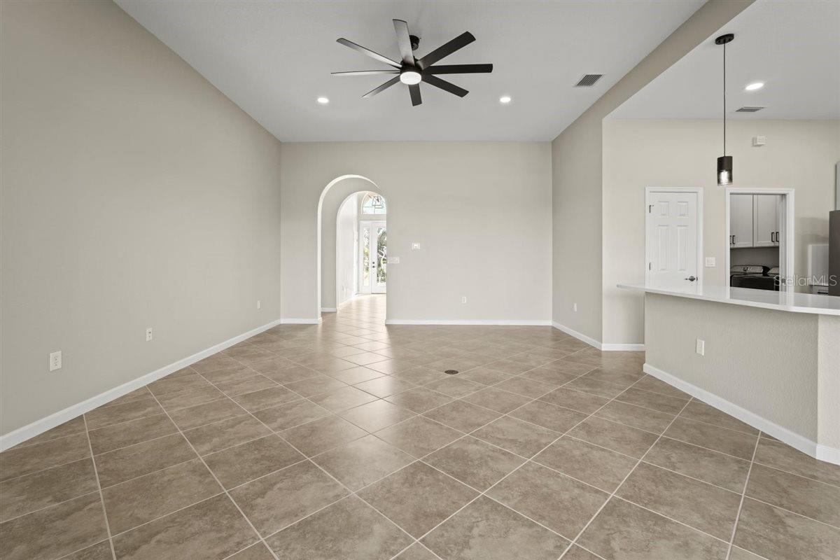 13352 CREEKSIDE LN, PORT CHARLOTTE, FL, 33953