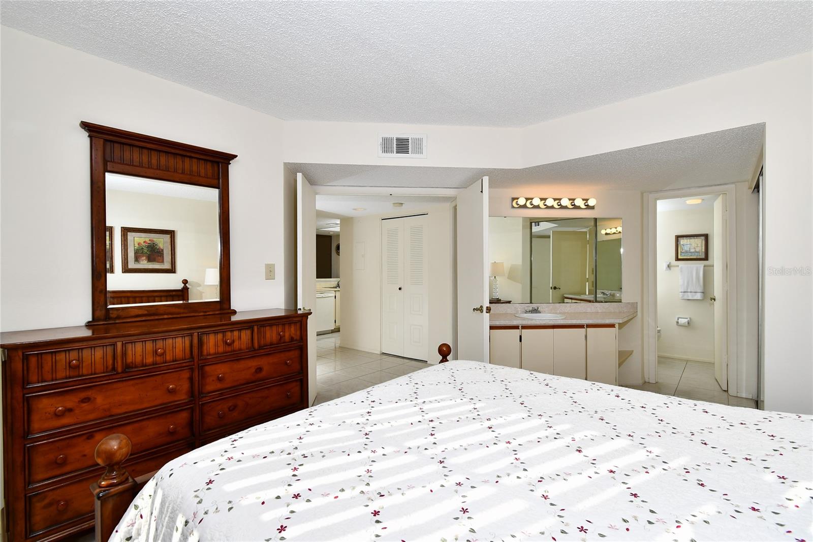19505 QUESADA AVE #L104, PORT CHARLOTTE, FL, 33948