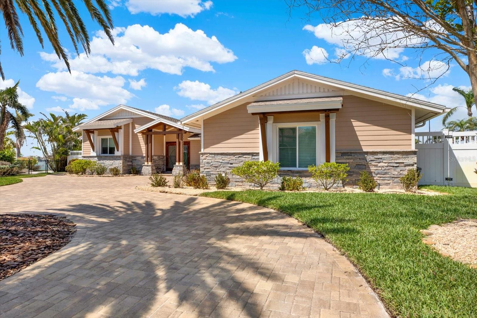 11689 GROVE ST, SEMINOLE, FL, 33772