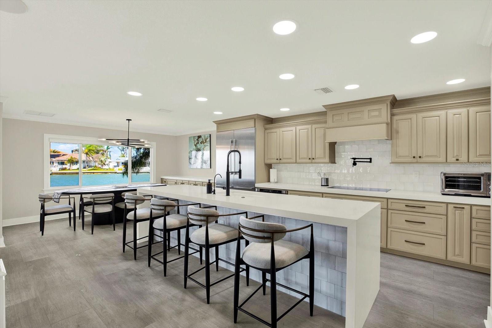 11689 GROVE ST, SEMINOLE, FL, 33772
