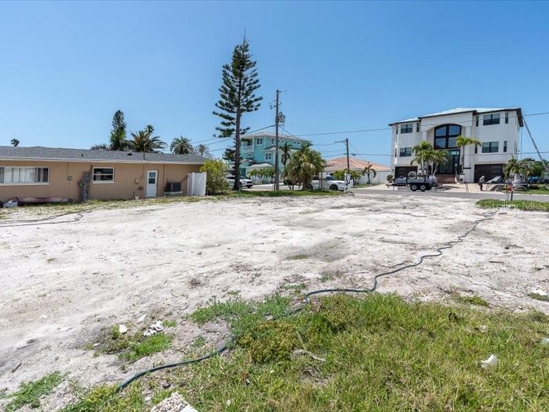 TB8361629 Property Photo