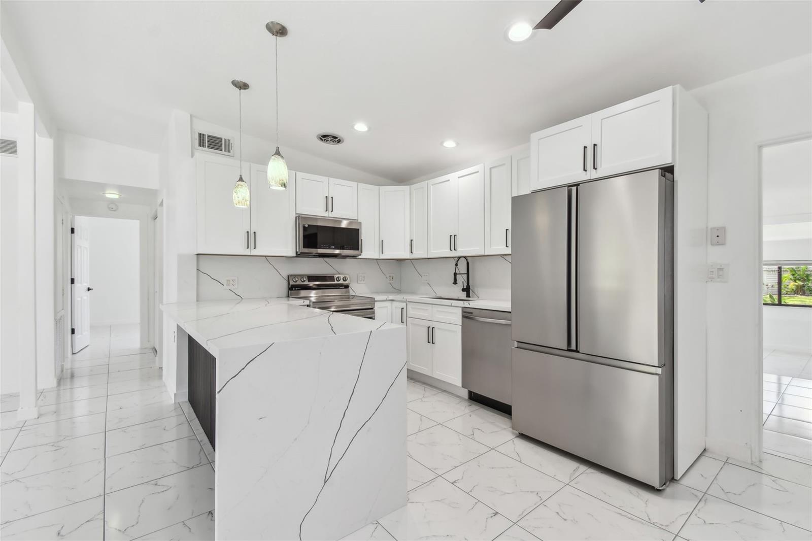 1600 DELAWARE AVE NE, ST PETERSBURG, FL, 33703