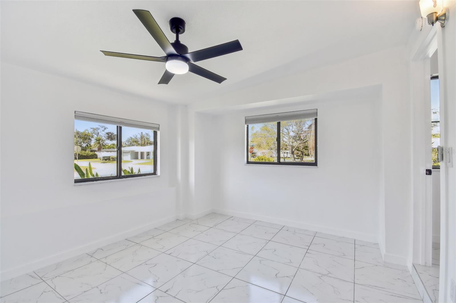 1600 DELAWARE AVE NE, ST PETERSBURG, FL, 33703