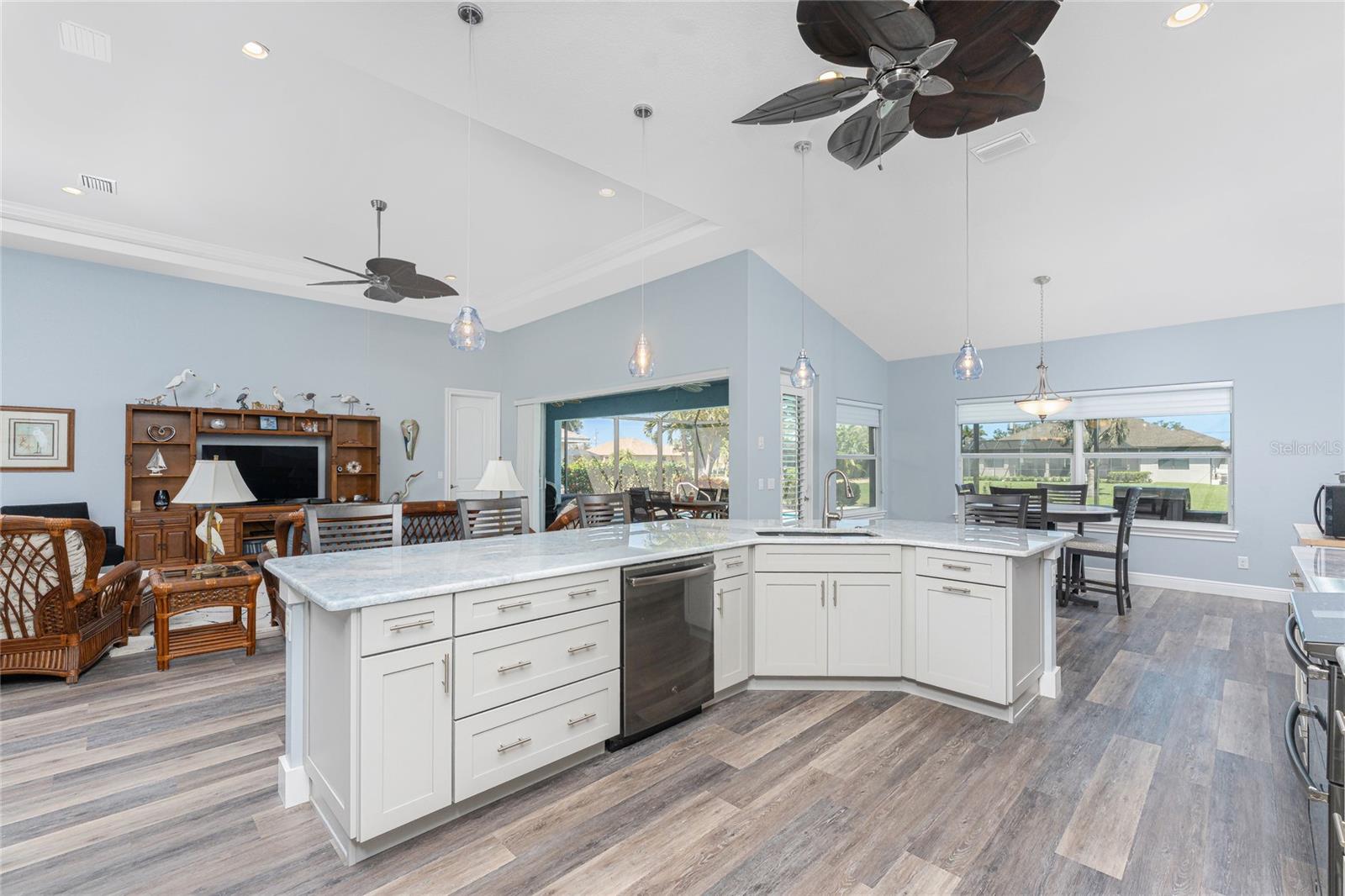 228 WHITE MARSH LN, ROTONDA WEST, FL, 33947