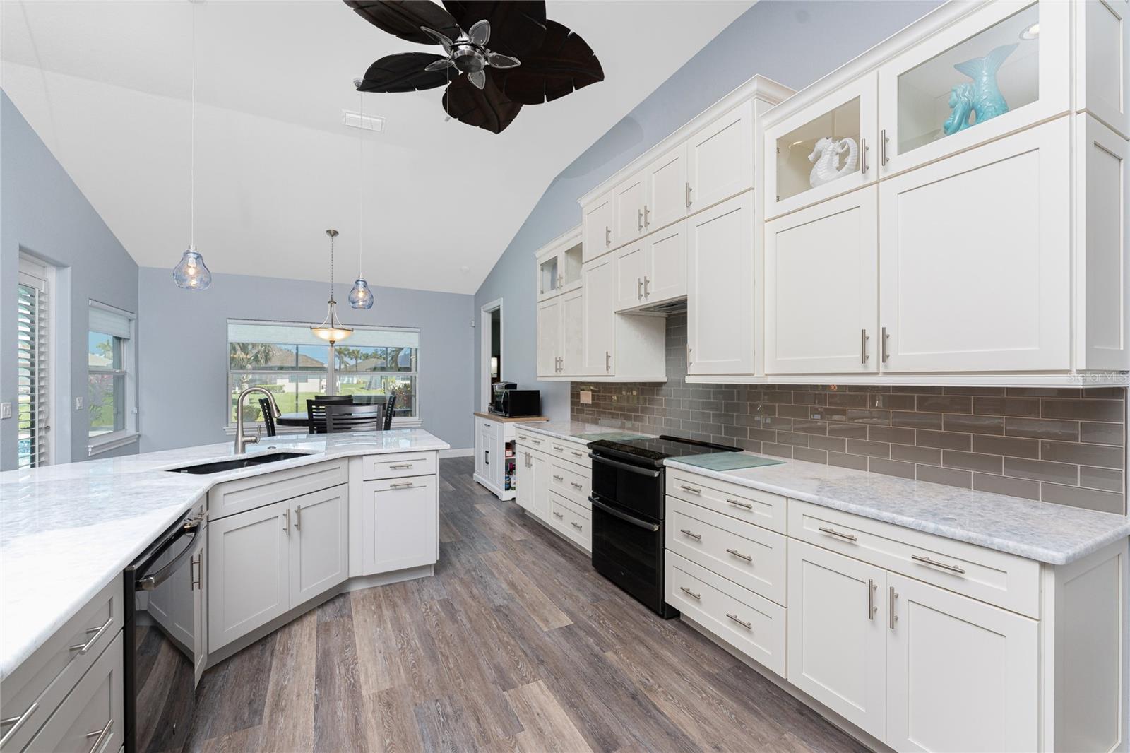 228 WHITE MARSH LN, ROTONDA WEST, FL, 33947
