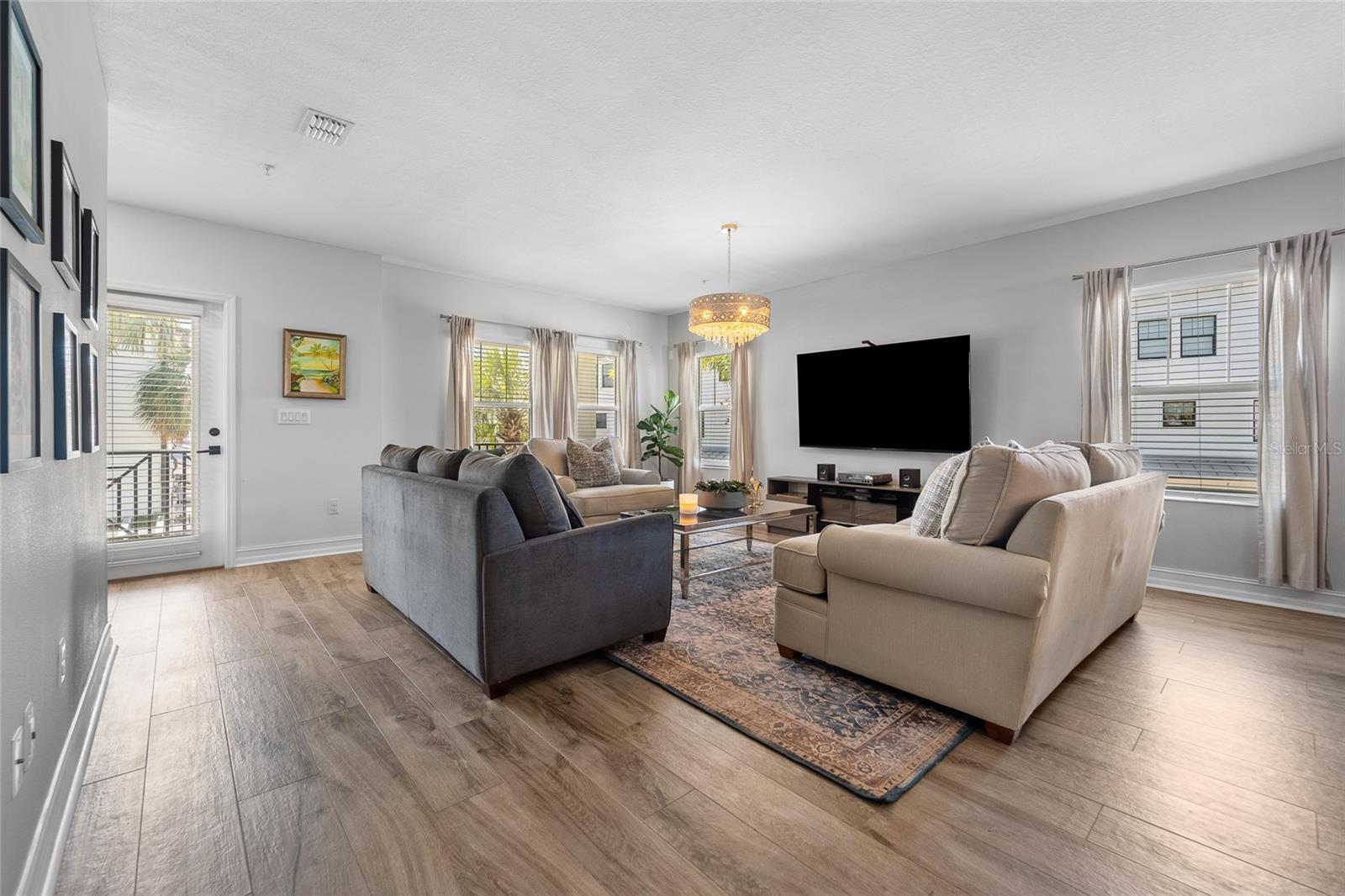 4921 W PAUL AVE #8, TAMPA, FL, 33611