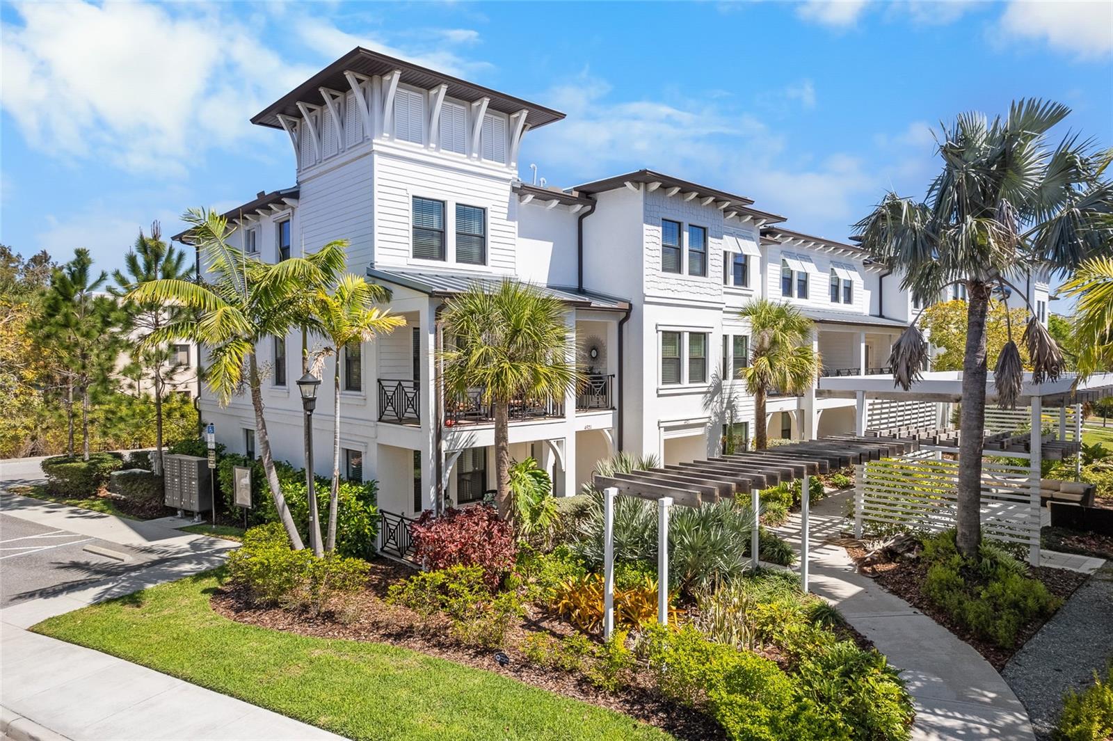 4921 W PAUL AVE #8, TAMPA, FL, 33611